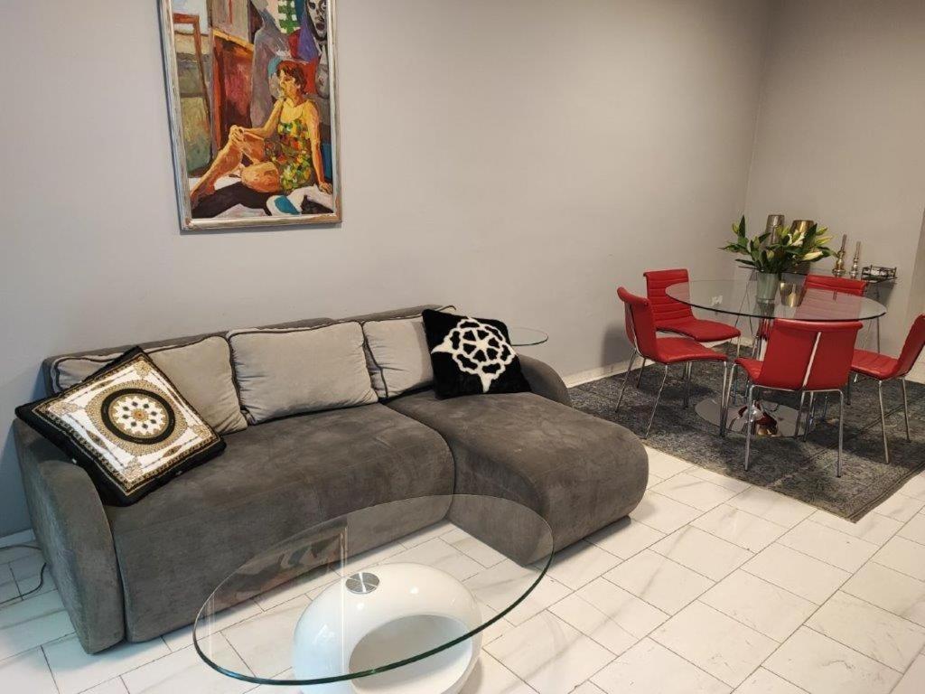 Central Vienna Apartment With Unique 40M2 City Garden & Self Check In エクステリア 写真