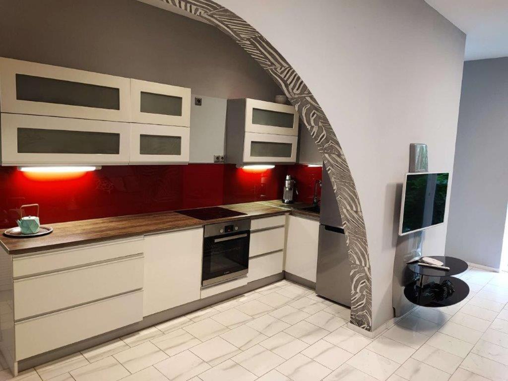 Central Vienna Apartment With Unique 40M2 City Garden & Self Check In エクステリア 写真